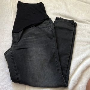 Over belly maternity jean